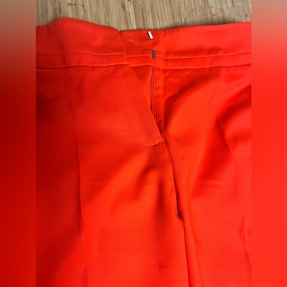 Peter Nygard NWOT Bright and Colorful Orange Pants w/ Pockets and Pleats!! - Picture 2 of 9
